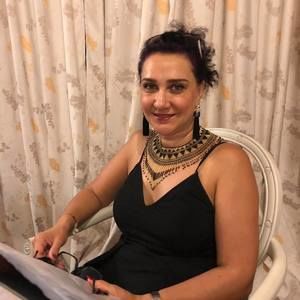 Meet your Posher, Sabina